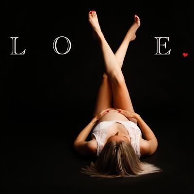 Photographe grossesse et maternité à Vire et Caen